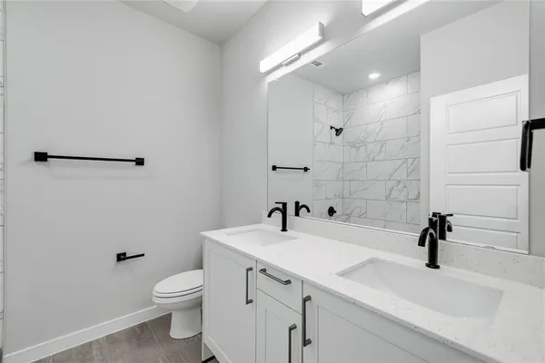 $2,450 | 7050 Guilford Road, Midlothian, TX 76065