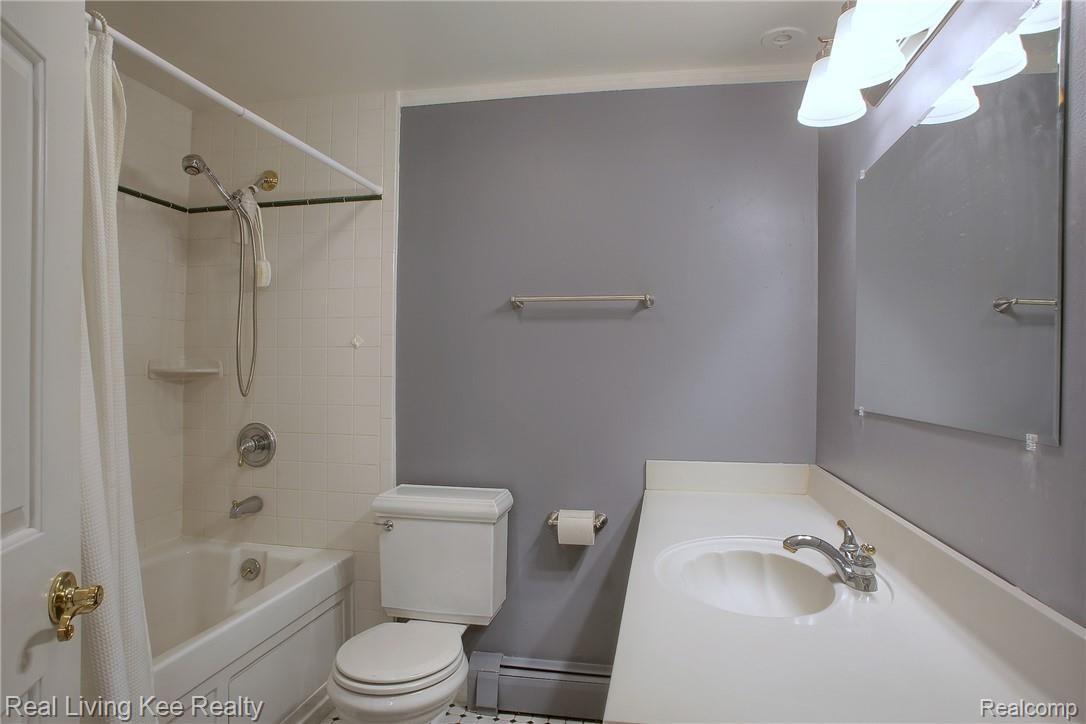 68125 Dequindre Road Oakland, MI 48363 - Photo 30 of 40 30-2nd Bathroom.jpg