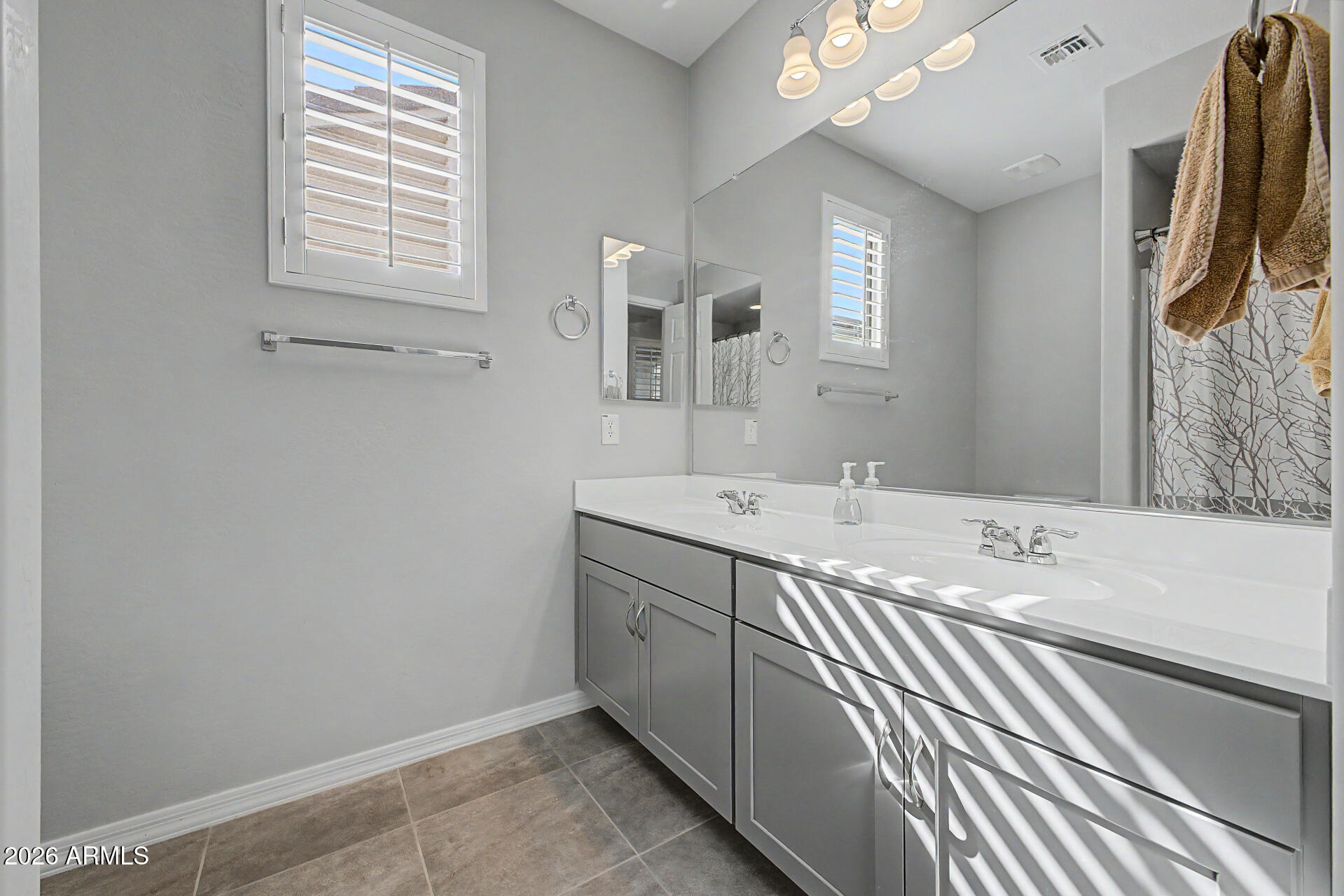 2522 East Novak Way Phoenix, AZ 85042 - Photo 22 of 40 24 - Novak