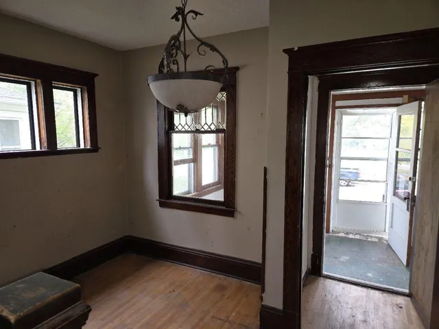 $184,900 | 3025 North 6th Street, Minneapolis, MN 55411