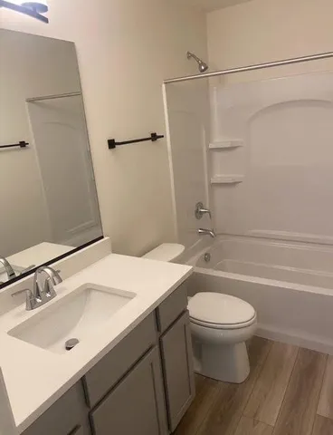 $375,990 | 202 Morgan Street, Yorkville, IL 60560