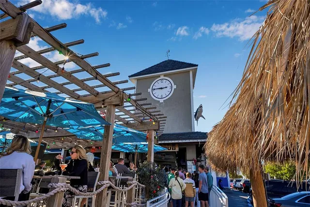 $980,000 | 144 Garden Lane, Sarasota, FL 34242