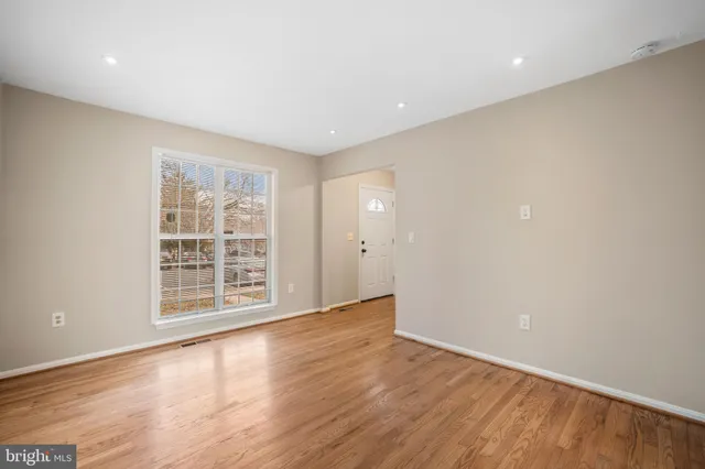 $2,700 | 1 Esmond Court, Germantown, MD 20874