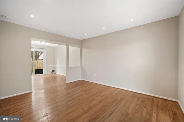 $2,700 | 1 Esmond Court, Germantown, MD 20874