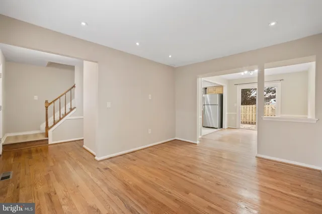 $2,700 | 1 Esmond Court, Germantown, MD 20874