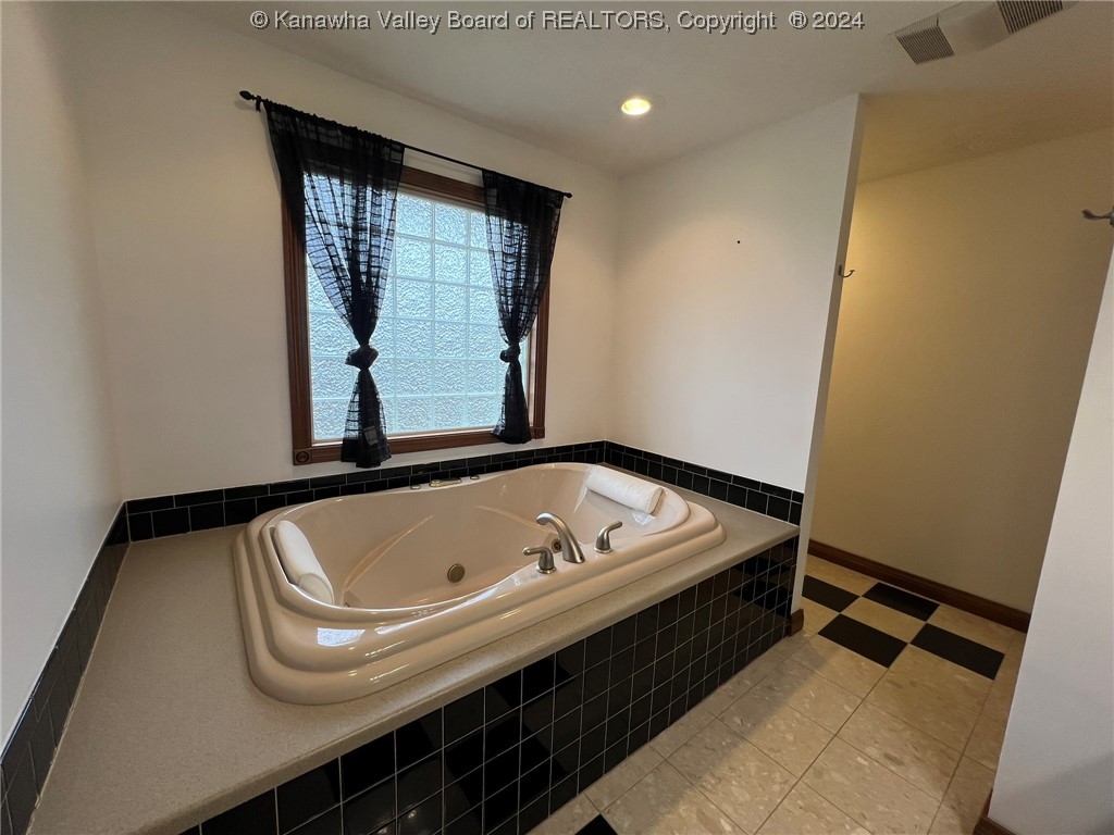 4144 Mt Union Road Huntington, WV 25701 - Photo 38 of 50 Gallery Image 38
