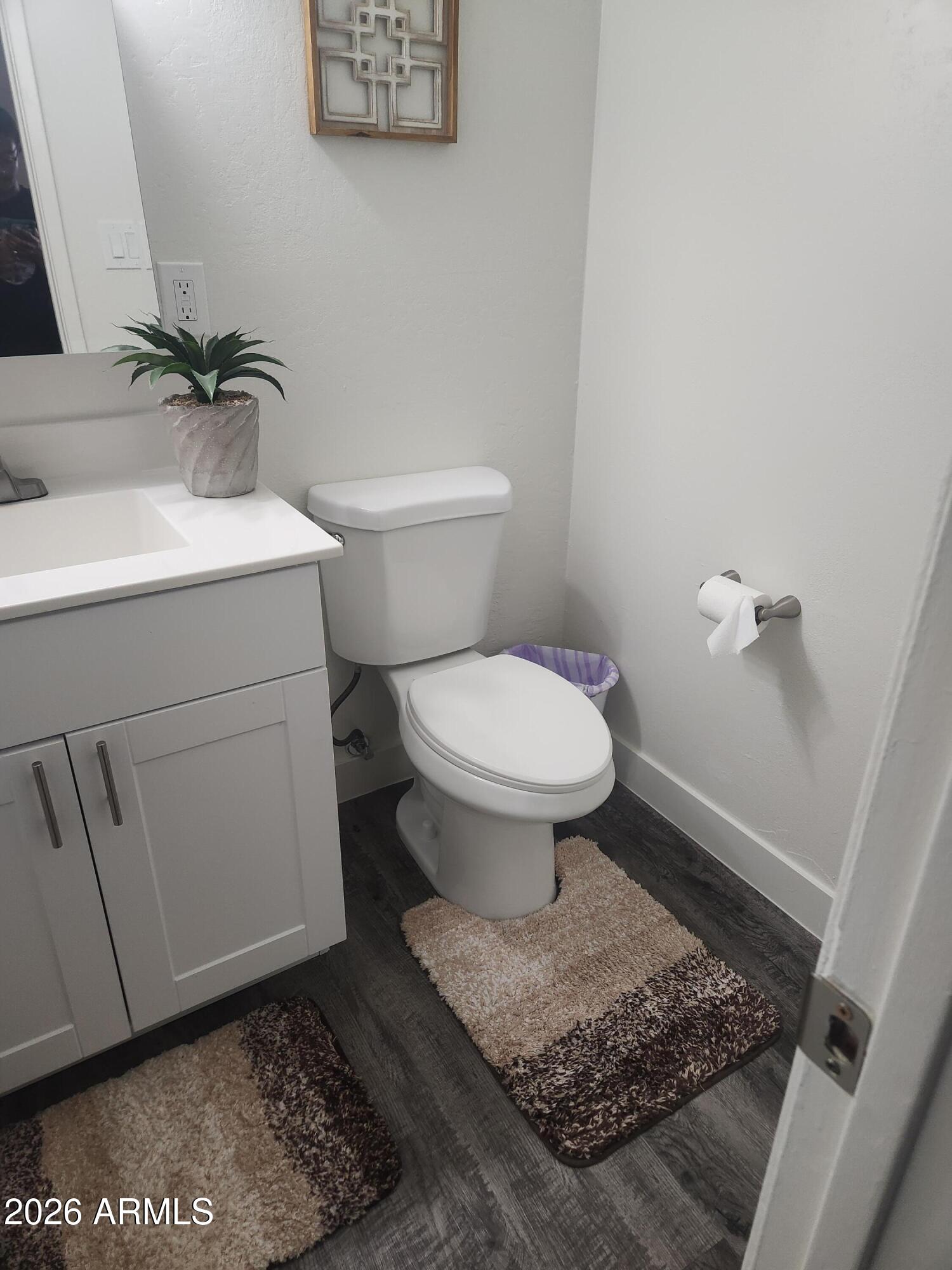 1865 East Broadway Road Tempe, AZ 85282 - Photo 11 of 14 Neutral colors