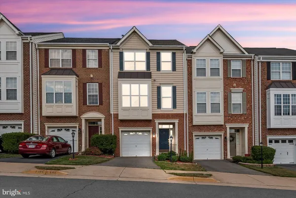 $600,000 | 504 Legrace Terrace Northeast, Leesburg, VA 20176