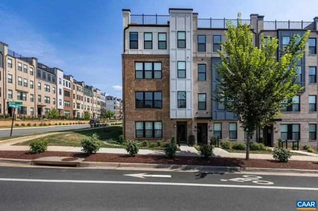 $2,700 | 602 Noush Court, Unit A, Charlottesville, VA 22911