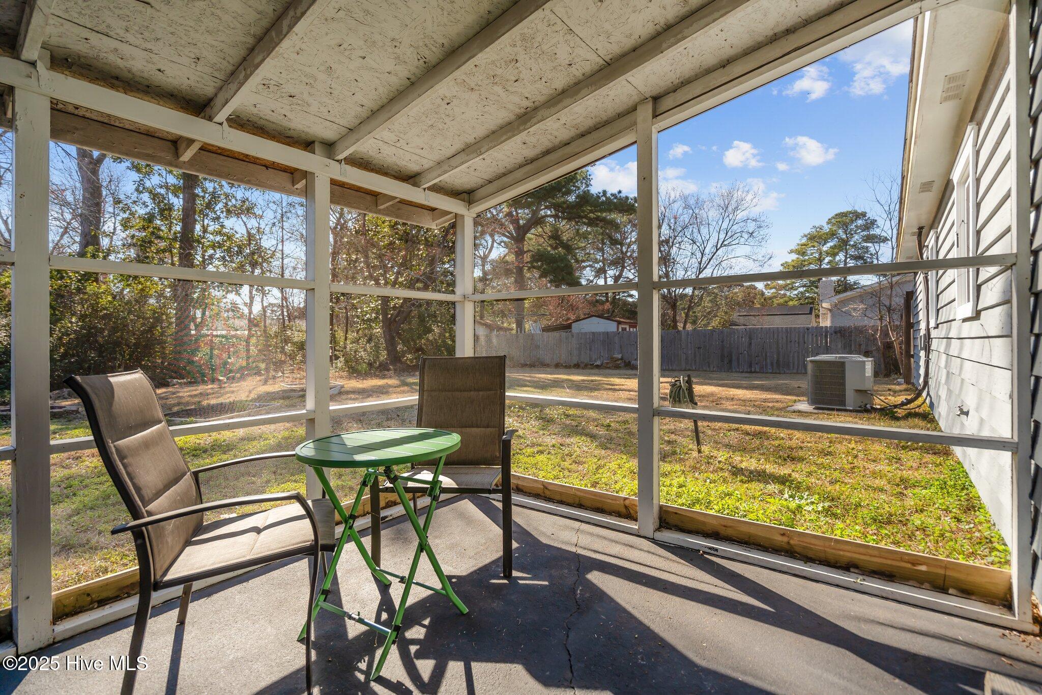 205 North Hampton Road Wilmington, NC 28409 - Photo 28 of 38 31-web-or-mls-DSC02954