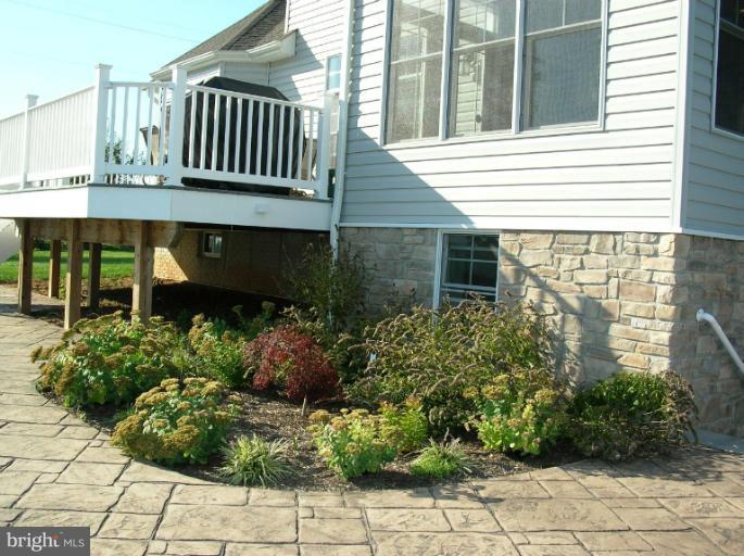 22 Crum Road Walkersville, MD 21793 - Photo 9 of 29 Exterior (Rear)