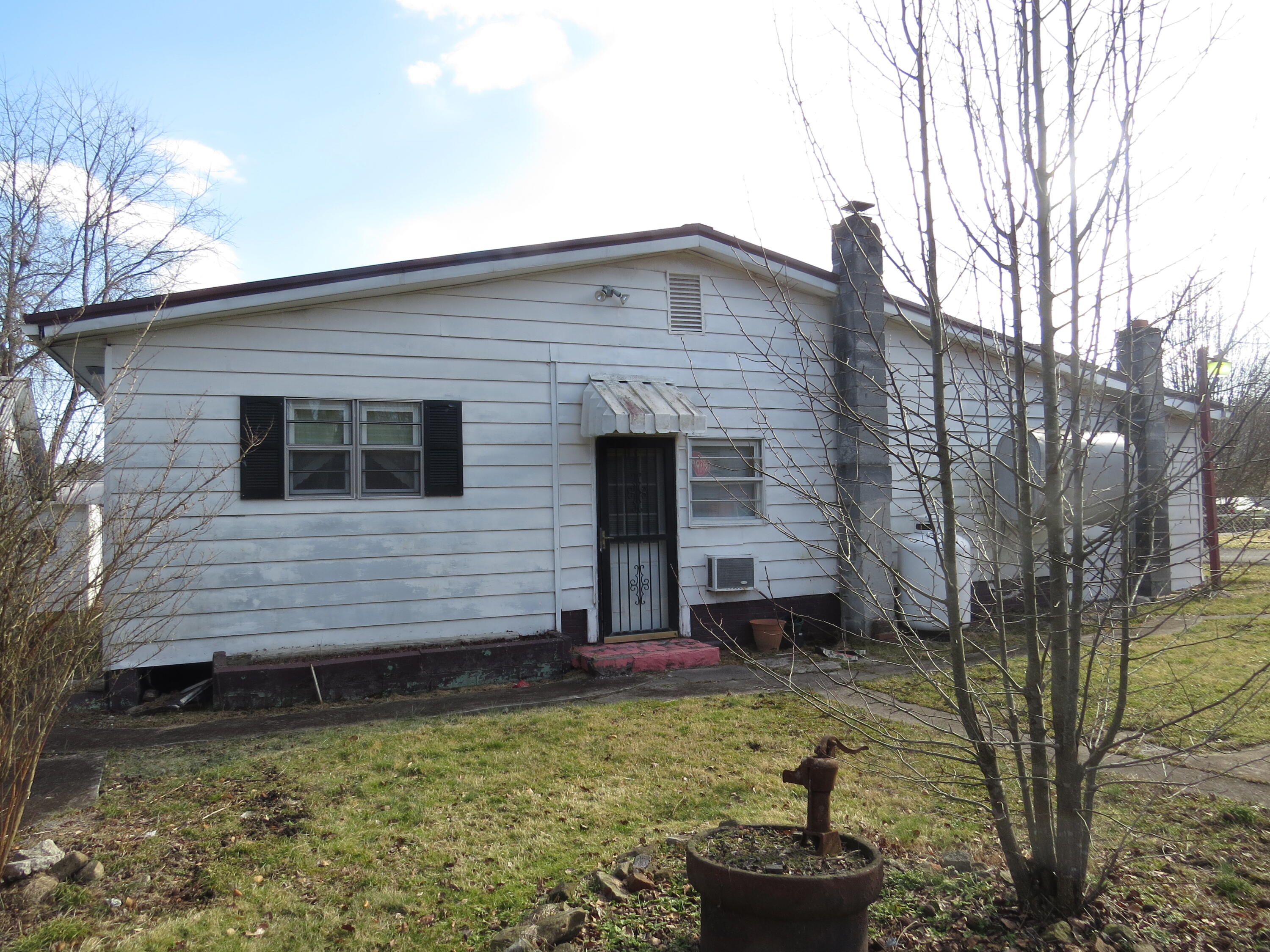 11715 Charlotte Road Coeburn, VA 24230 - Photo 42 of 50 IMG_0858