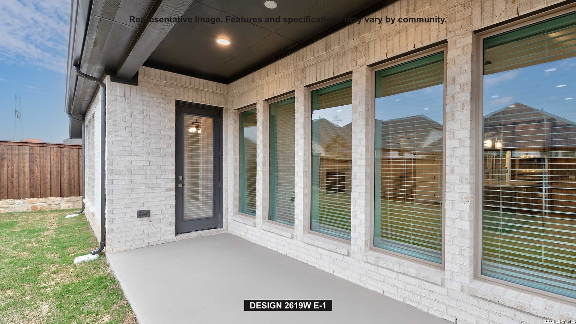 323 Bella Rosa Way Cibolo, TX 78108 - Photo 3 of 15 a view of an entryway