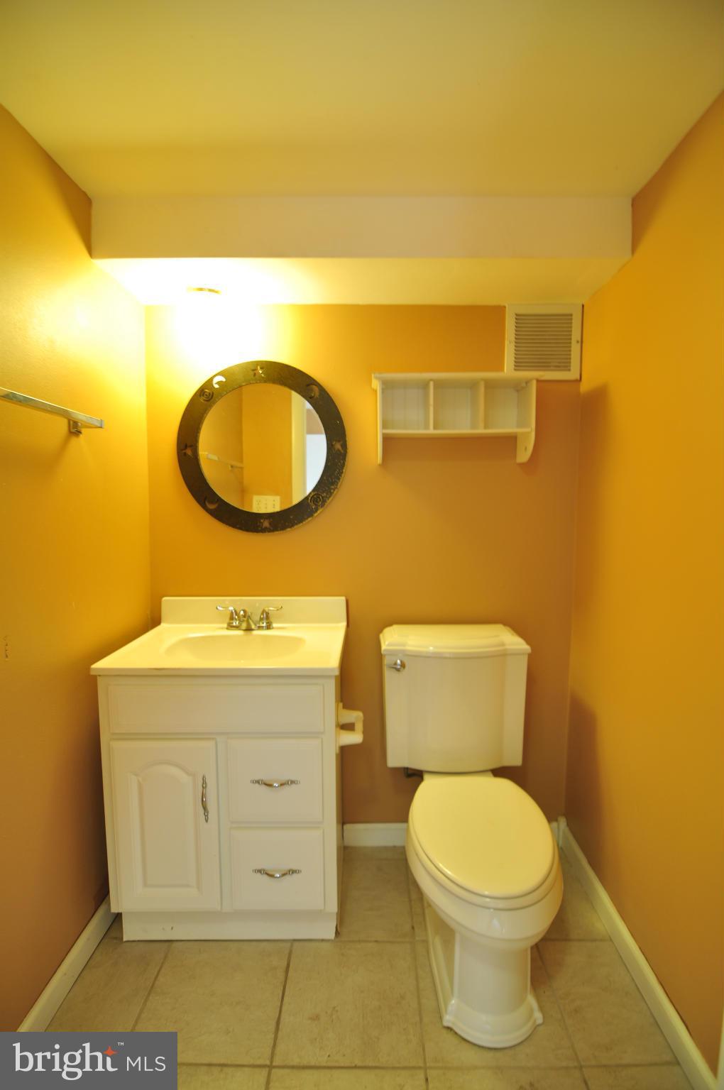 1956 Belmont Ridge Court Reston, VA 20191 - Photo 23 of 29 Bath