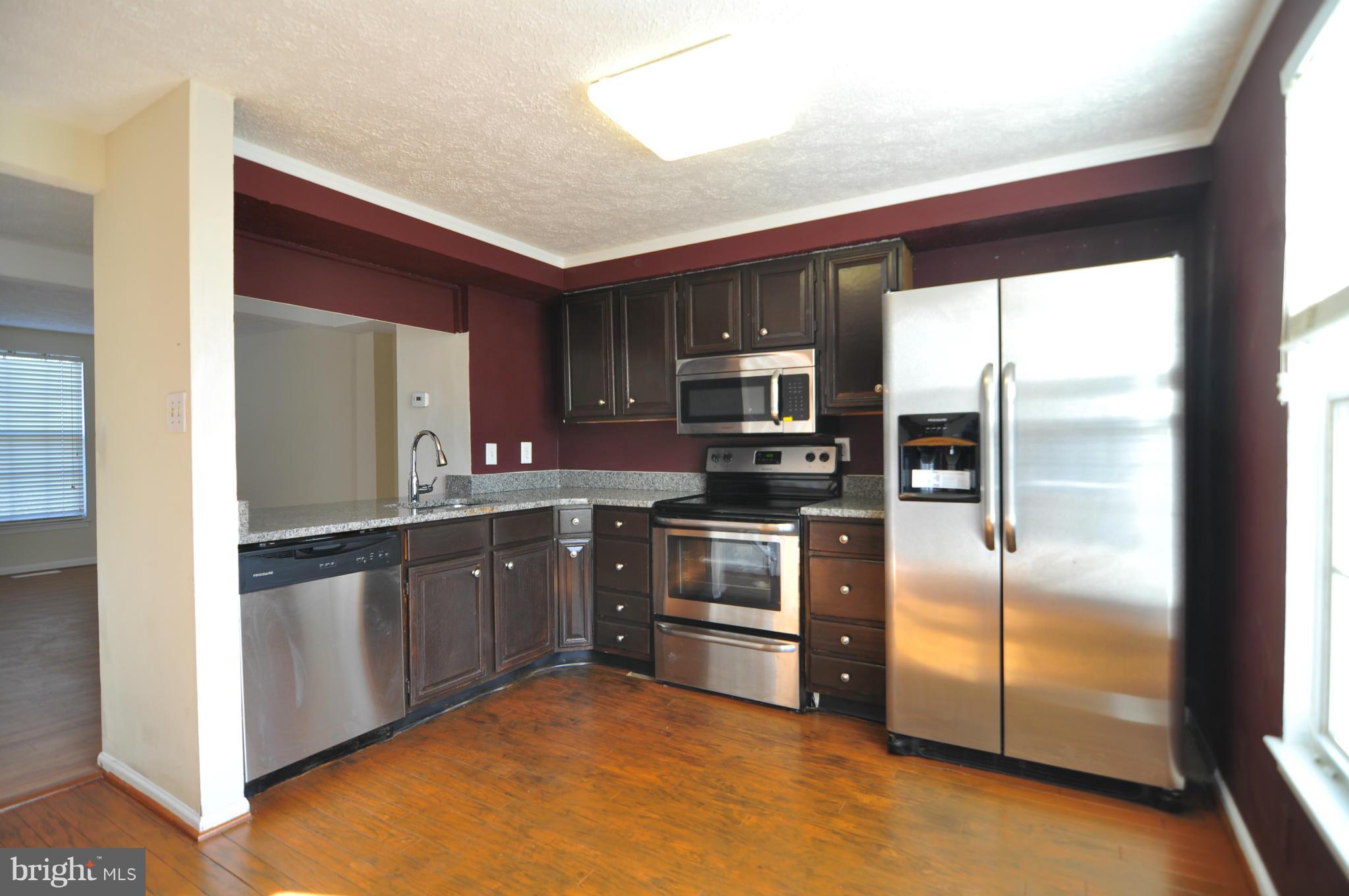 1956 Belmont Ridge Court Reston, VA 20191 - Photo 5 of 29 Kitchen