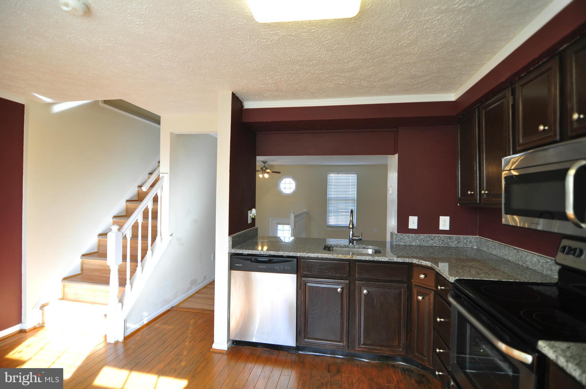 1956 Belmont Ridge Court Reston, VA 20191 - Photo 7 of 29 Kitchen
