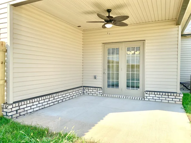 a bathroom with a tub