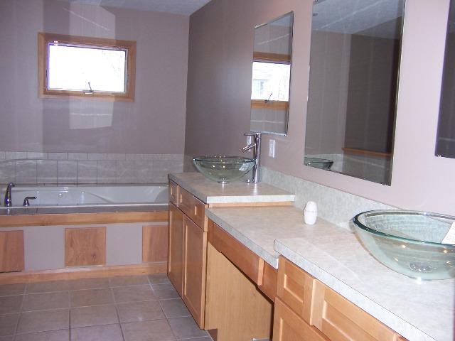 1819 Amity Road Galloway, OH 43119 - Photo 8 of 16