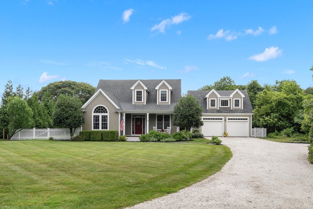 42 Deacon Vincent Way Edgartown, MA 02539 - Photo 1 of 30