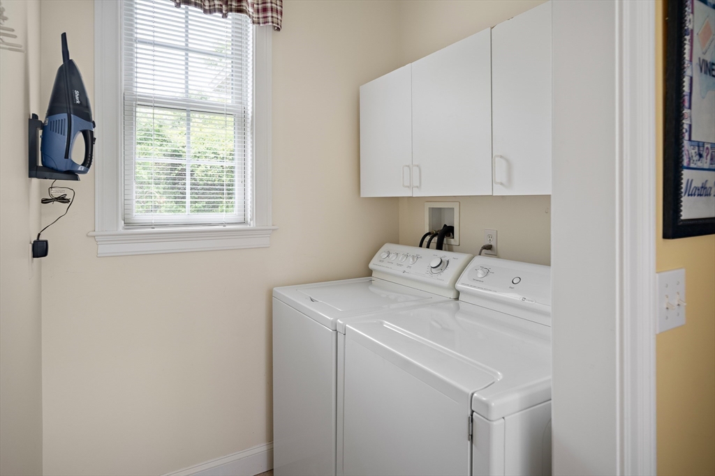 42 Deacon Vincent Way Edgartown, MA 02539 - Photo 13 of 30