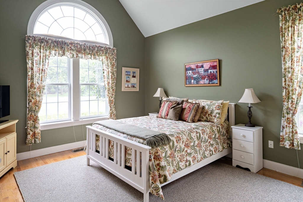 42 Deacon Vincent Way Edgartown, MA 02539 - Photo 15 of 30