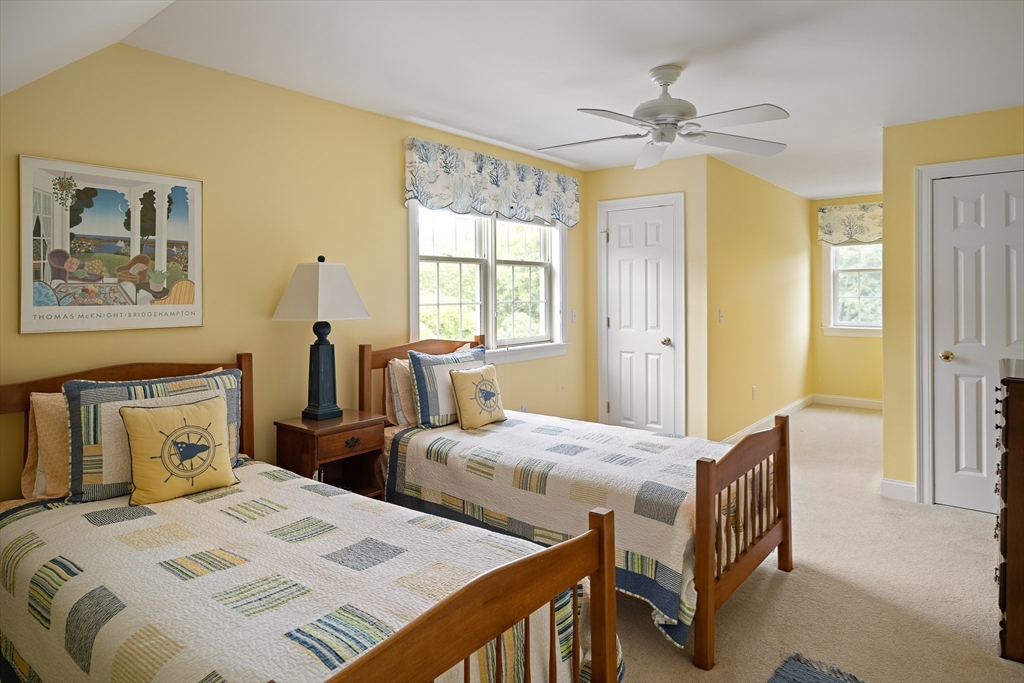 42 Deacon Vincent Way Edgartown, MA 02539 - Photo 18 of 30