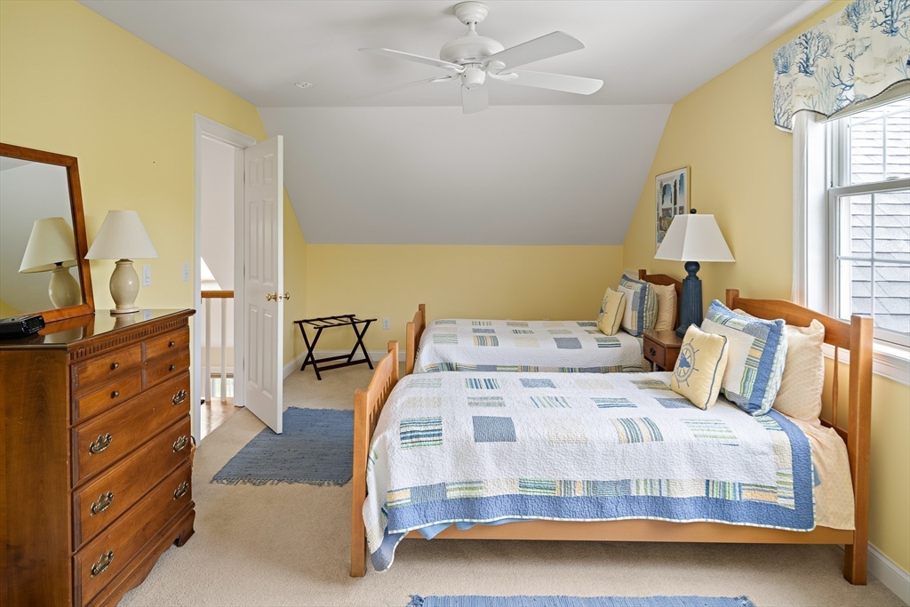 42 Deacon Vincent Way Edgartown, MA 02539 - Photo 19 of 30