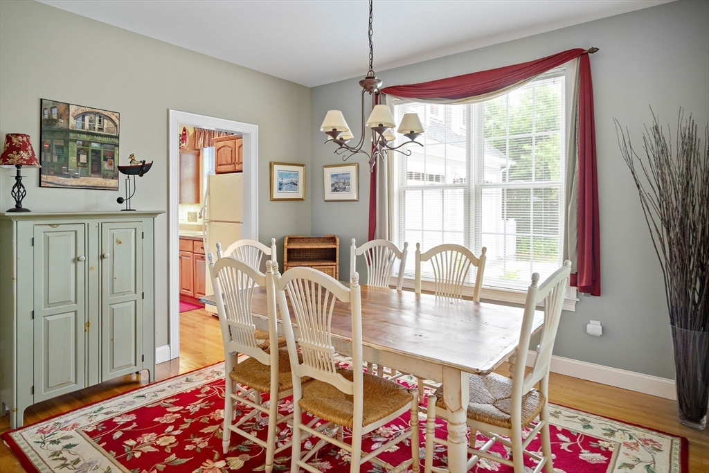 42 Deacon Vincent Way Edgartown, MA 02539 - Photo 5 of 30