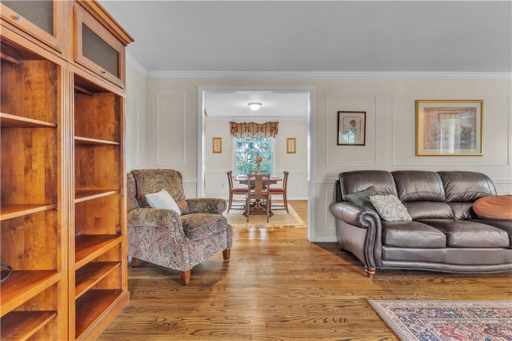 5100 West Harbison Road Pittsburgh, PA 15205 - Photo 19 of 49 Picture perfect & ready to be your's!