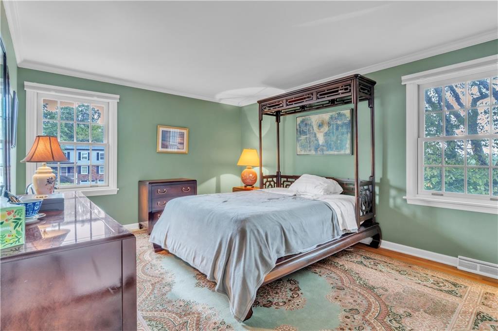 5100 West Harbison Road Pittsburgh, PA 15205 - Photo 22 of 49 Primary bedroom