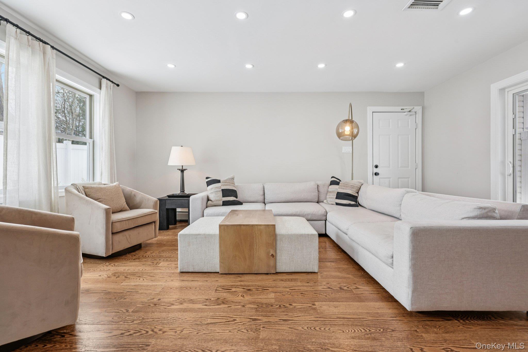 56 Hewitt Avenue Bronxville, NY 10708 - Photo 20 of 50