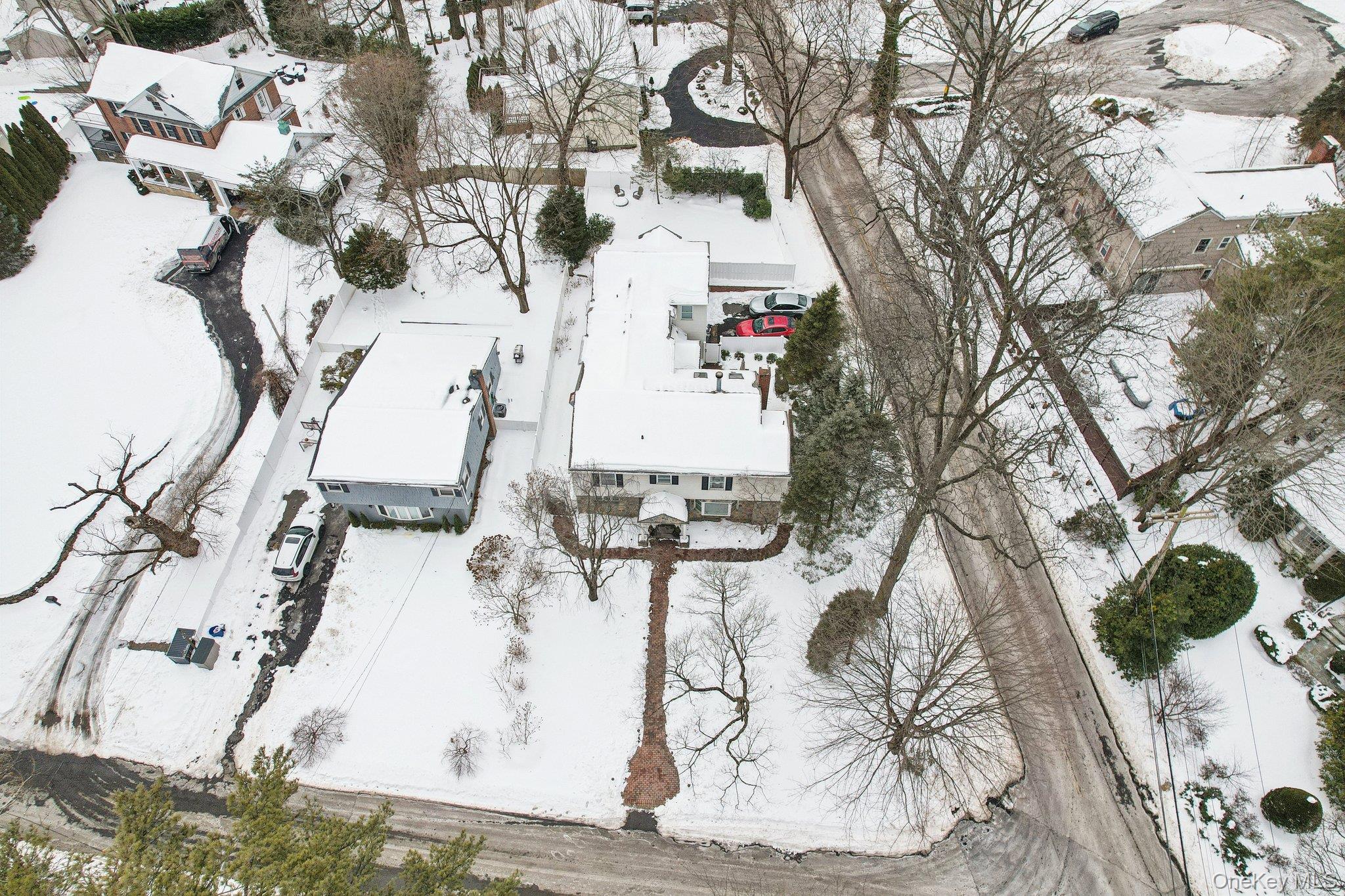 56 Hewitt Avenue Bronxville, NY 10708 - Photo 2 of 50