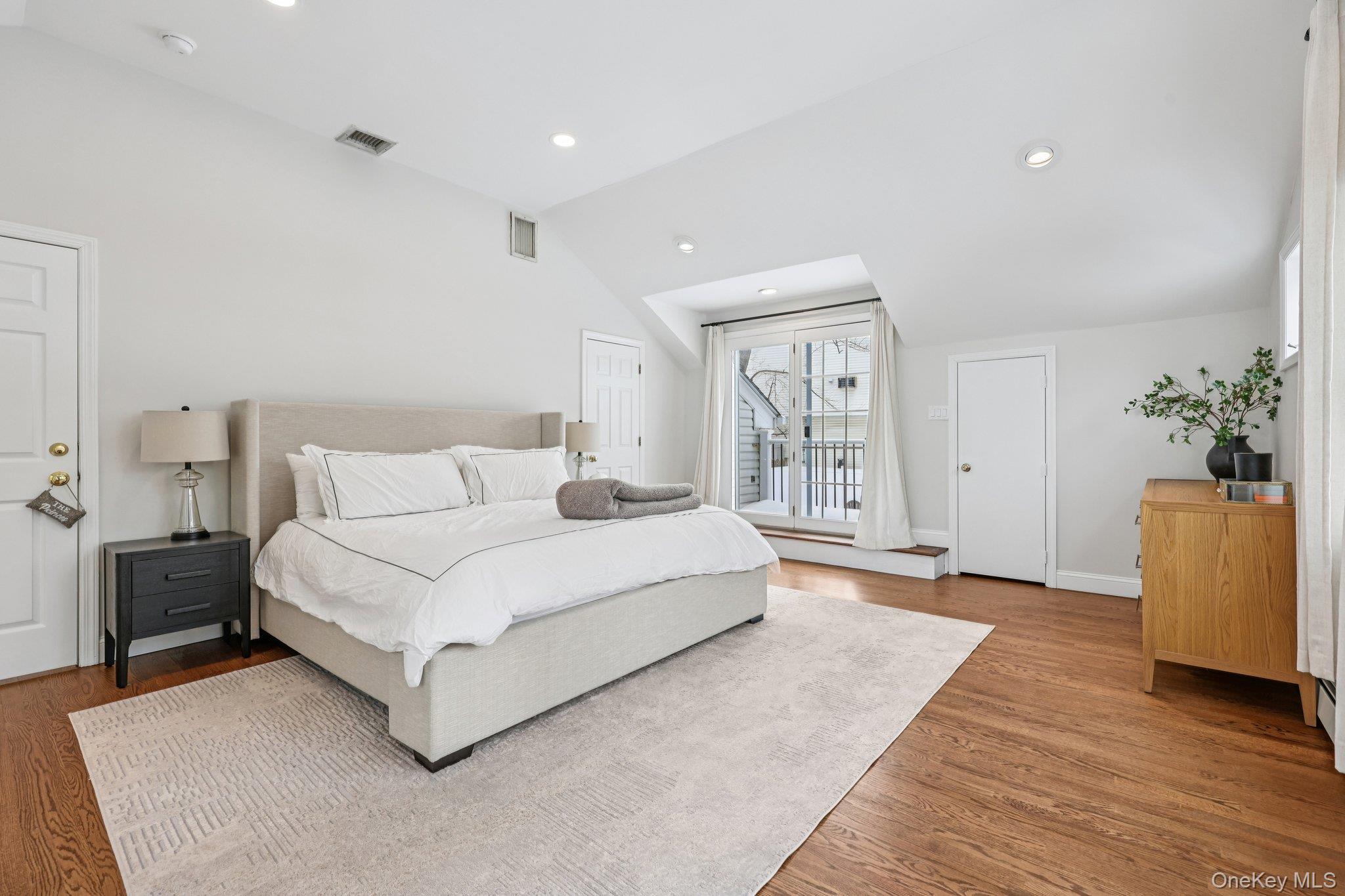 56 Hewitt Avenue Bronxville, NY 10708 - Photo 27 of 50