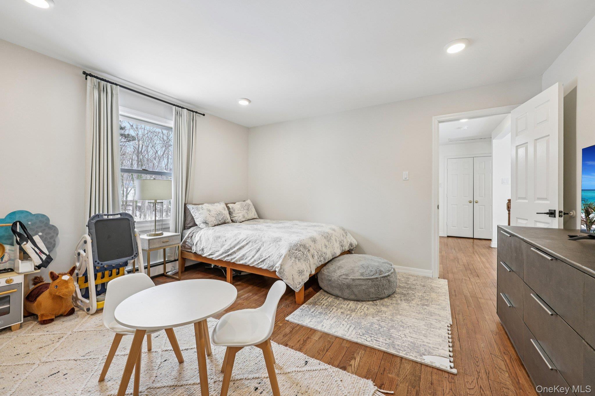 56 Hewitt Avenue Bronxville, NY 10708 - Photo 38 of 50