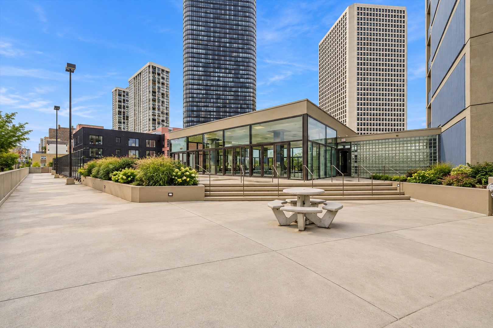 5320 North Sheridan Road, Unit 1607 Chicago, IL 60640 - Photo 16 of 27 Gallery Image 16