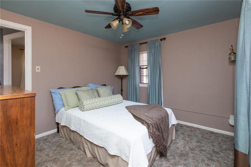 822 Rolling Rock Road Pittsburgh, PA 15234 - Photo 22 of 25 Gallery Image 22