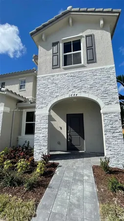 $2,500 | 1844 Southeast 27th Street, Homestead, FL 33035