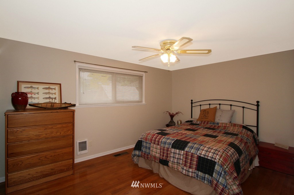 5607 Highland Road Everett, WA 98203 - Photo 11 of 25