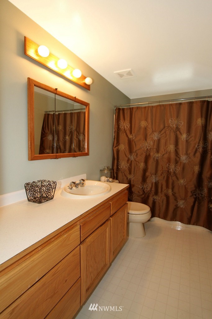 5607 Highland Road Everett, WA 98203 - Photo 12 of 25
