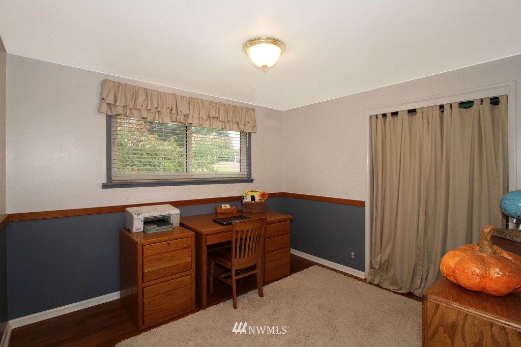 5607 Highland Road Everett, WA 98203 - Photo 14 of 25