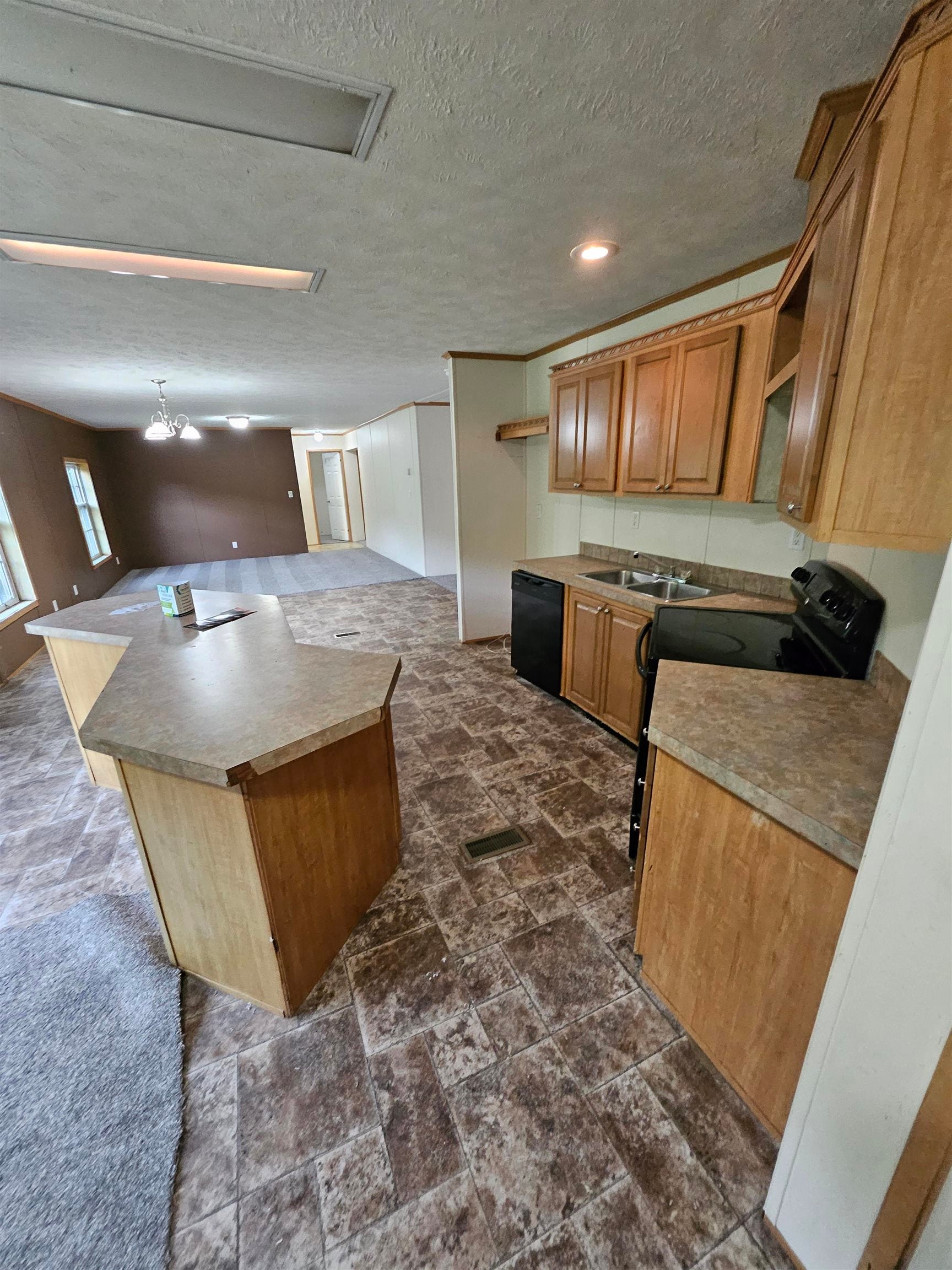 14962 Charleston Road Kenna, WV 25248 - Photo 6 of 26 Gallery Image 6