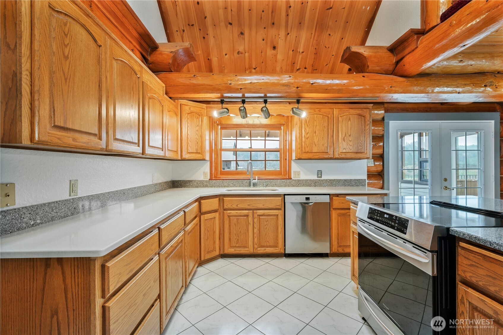 6946 Willow Grove Road Longview, WA 98632 - Photo 8 of 36