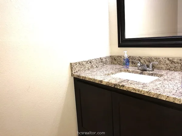 $3,275 | 1122 Phoenix Street, College Station, TX 77840