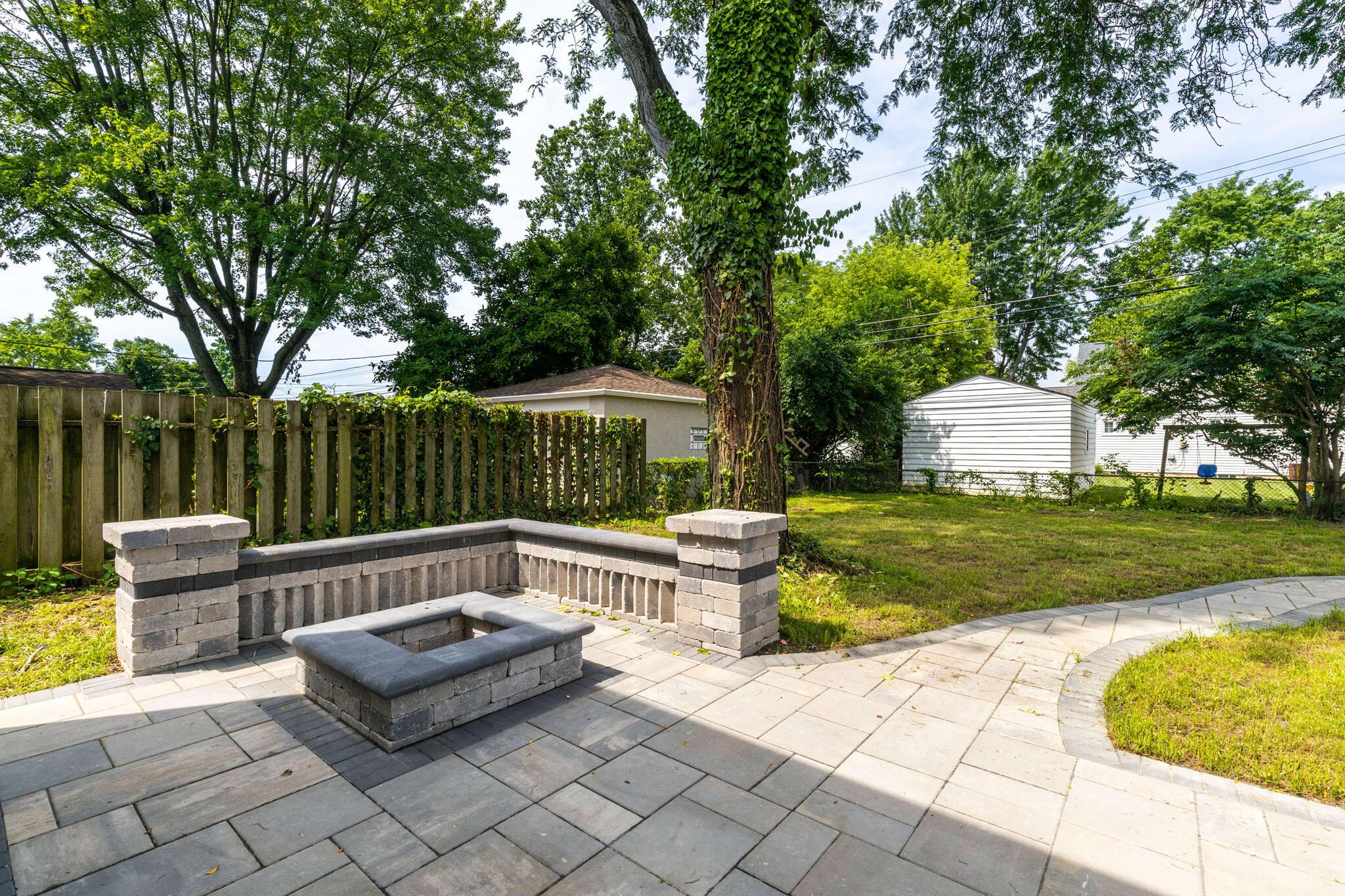 2791 Chester Road Upper Arlington, OH 43221 - Photo 35 of 35 New Paver Patio