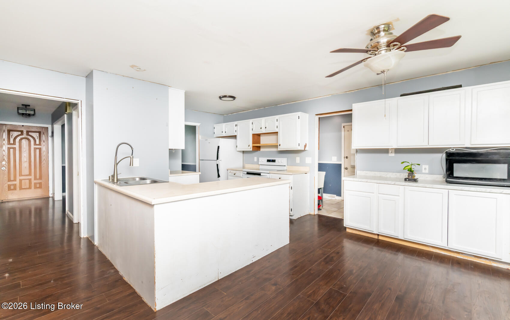 110 Masters Street Radcliff, KY 40160 - Photo 18 of 72 Kitchen View