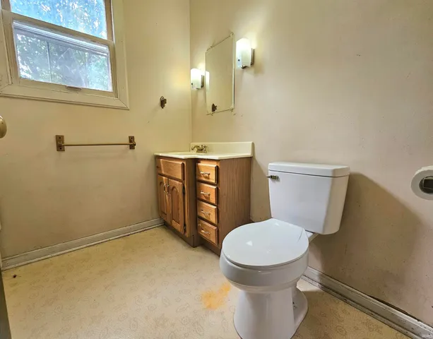 $164,900 | 1629 Ewing Avenue, Evansville, IN 47712