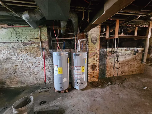 $164,900 | 1629 Ewing Avenue, Evansville, IN 47712