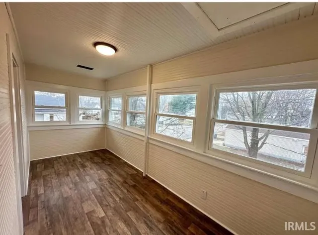 $164,900 | 1629 Ewing Avenue, Evansville, IN 47712