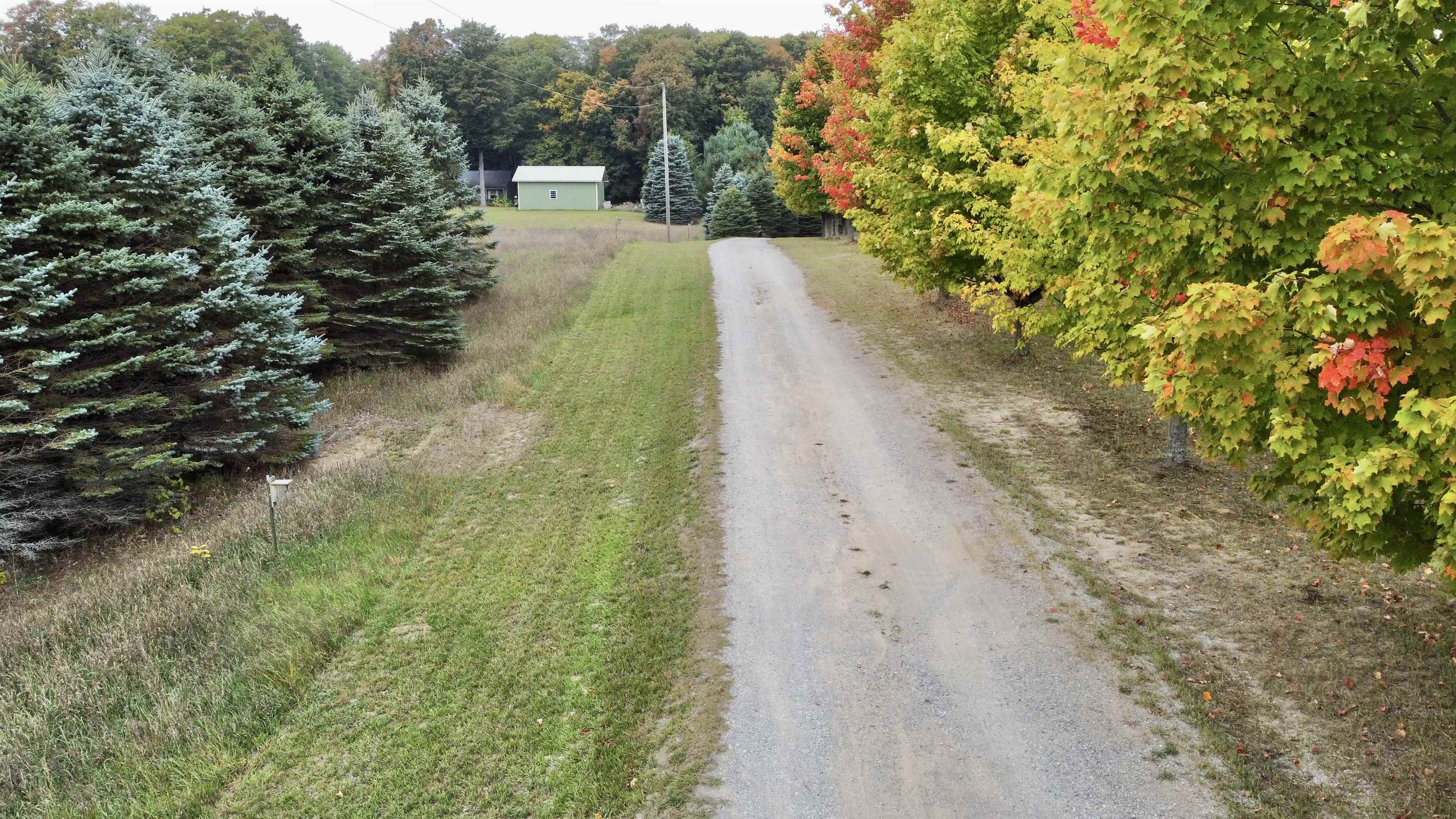 3150 South Maple Valley Road Suttons Bay, MI 49682 - Photo 54 of 54 1916451-55.JPG