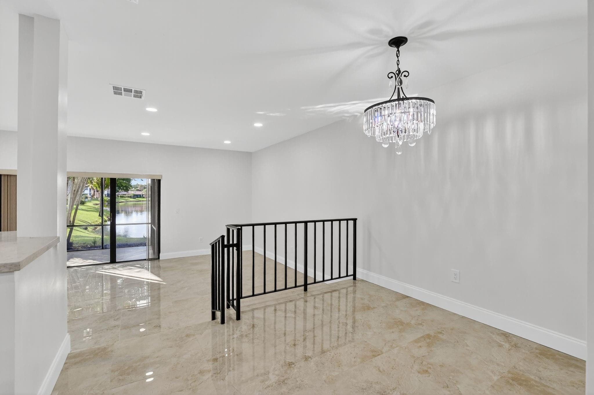 21476 Juego Circle, Unit 8C Boca Raton, FL 33433 - Photo 12 of 54 Main Level Living Area